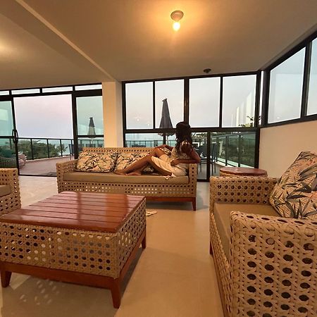 Trevily Porto Flats A 100M Da Praia Порту-де-Галиньяш Экстерьер фото